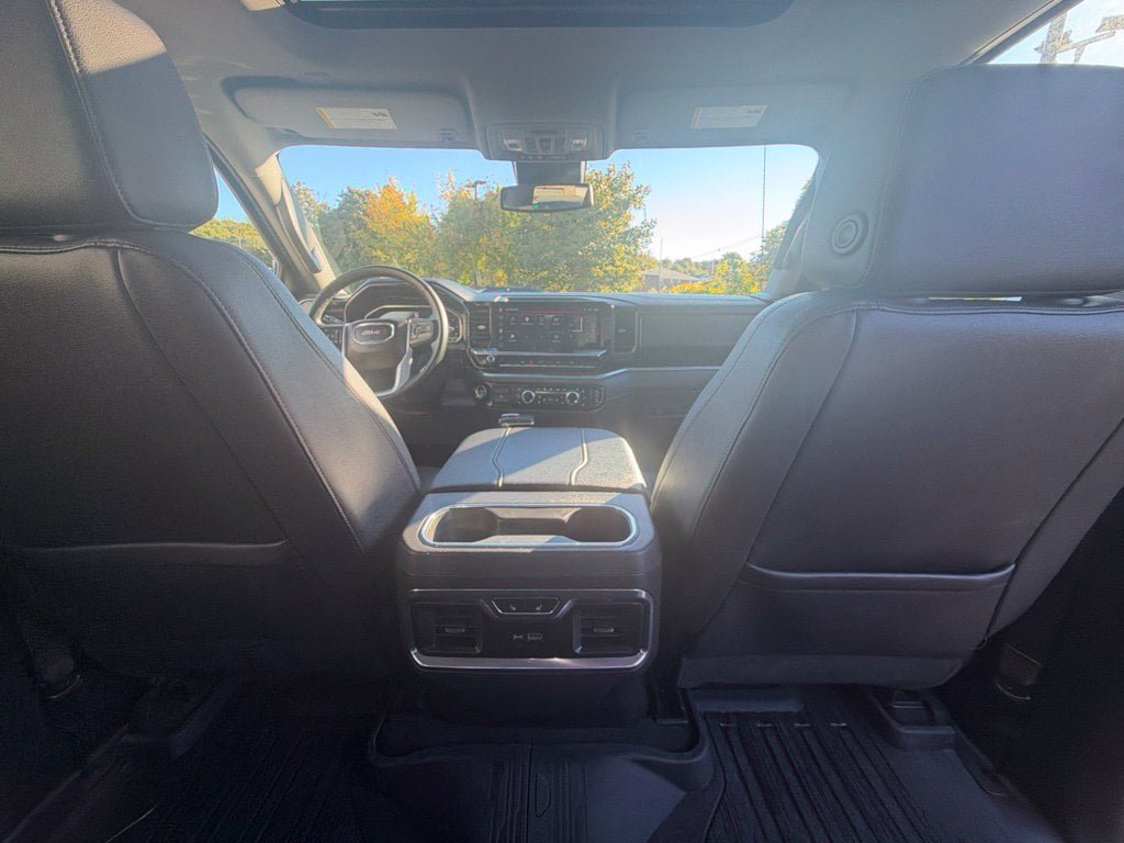 Used 2023 GMC Sierra 1500 SLT w/ SLT Premium Package AWD/4WD image 21