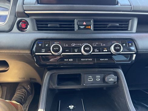 Used 2023 Honda Pilot Elite image 31