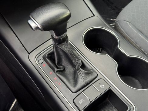 Used 2019 Kia Sorento LX w/ LX Convenience Package image 28