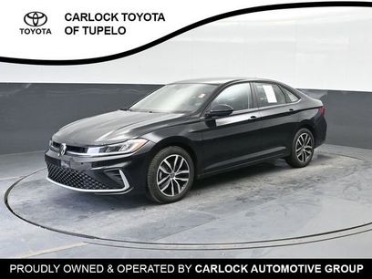 Used 2025 Volkswagen Jetta SE w/ Sunroof Package