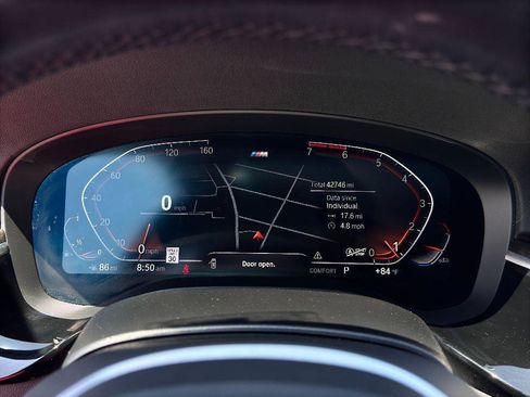 Used 2022 BMW 530i w/ Executive Package image 17