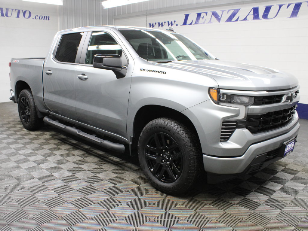 Used 2026 Chevrolet Silverado 1500 RST w/ Rally Edition AWD/4WD image 3