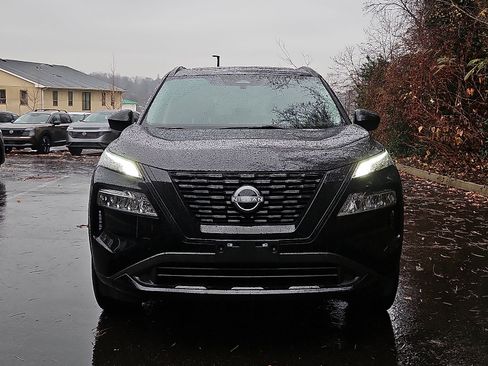 Certified 2023 Nissan Rogue SV w/ SV Premium B Package image 2