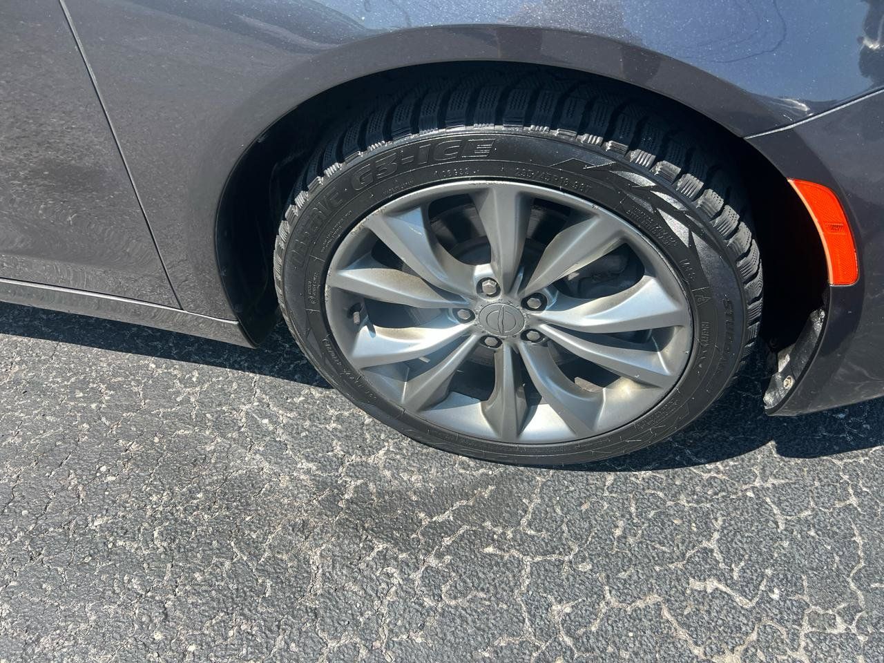 Used 2017 Chrysler 200 S w/ Comfort Group AWD/4WD image 24