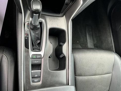 Used 2021 Honda Accord Sport image 23