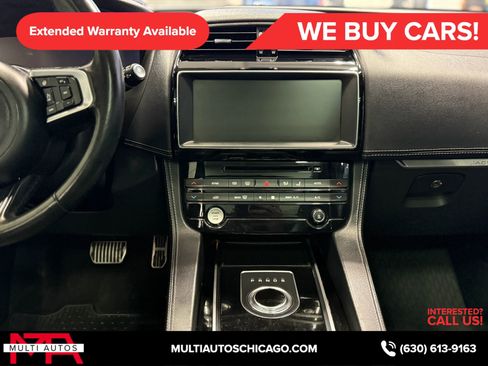 Used 2017 Jaguar F-PACE S image 28