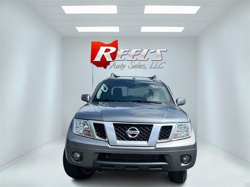 Used 2018 Nissan Frontier PRO-4X w/ Pro-4x Luxury Package AWD/4WD image 2