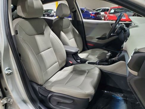 Used 2019 Hyundai Ioniq Limited FWD image 14