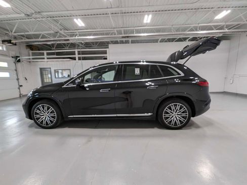 Certified 2023 Mercedes-Benz EQS 580 4MATIC SUV image 12