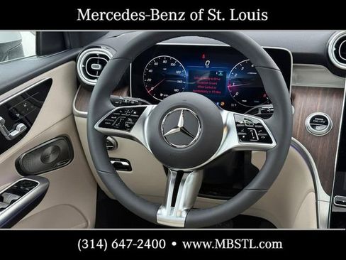 New 2026 Mercedes-Benz GLC 300 4MATIC image 9