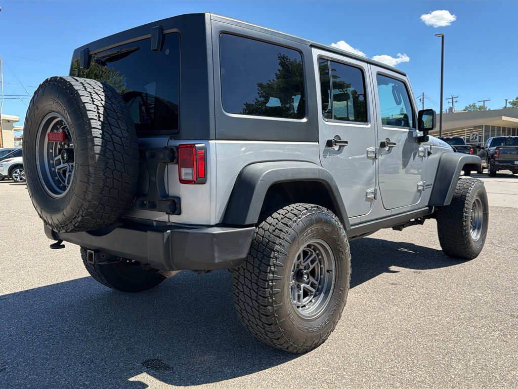 Used 2014 Jeep Wrangler Unlimited Rubicon w/ Max Tow Package AWD/4WD image 4