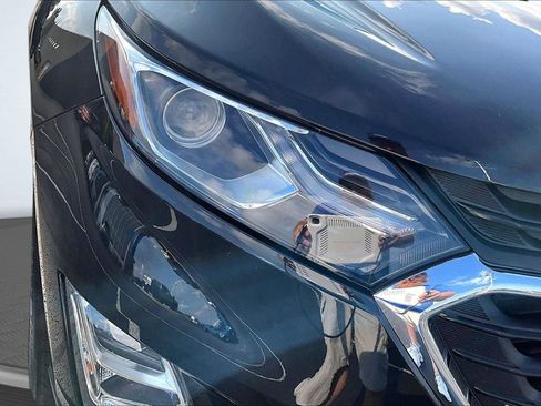 Used 2018 Chevrolet Equinox LS FWD image 29