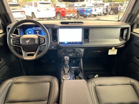 New 2025 Ford Bronco Big Bend w/ Black Diamond Package image 6