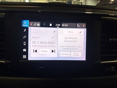 Used 2023 Chrysler Voyager LX FWD image 19