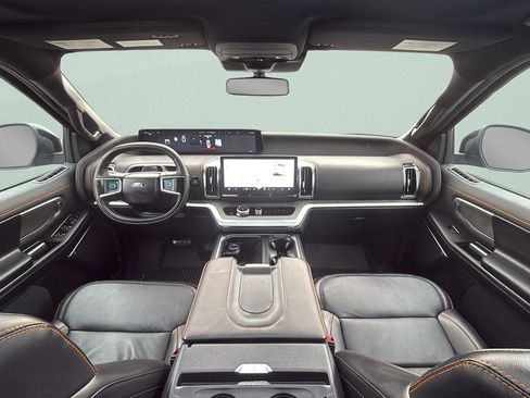 Certified 2025 Ford Expedition Tremor AWD/4WD image 33