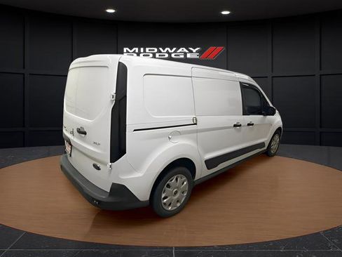 Used 2017 Ford Transit Connect XLT FWD image 4