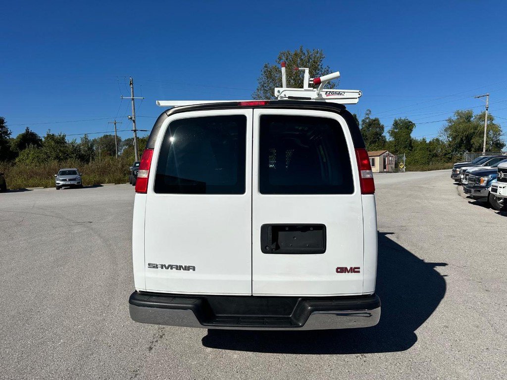 Used 2020 GMC Savana 2500 w/ Driver Convenience Package RWD image 4