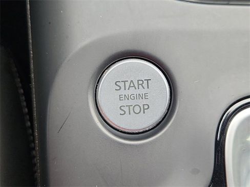 Used 2019 INFINITI QX50 Luxe w/ Navigation Package image 17