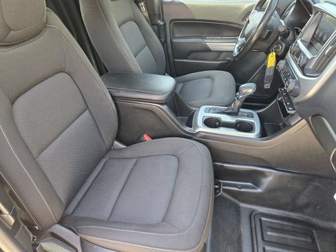 Used 2022 Chevrolet Colorado LT w/ Fleet Safety Package RWD image 15
