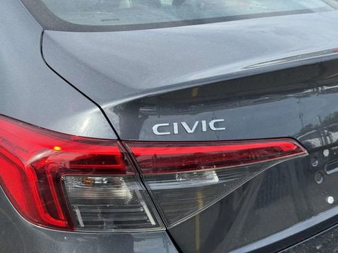 Used 2024 Honda Civic Sport image 13