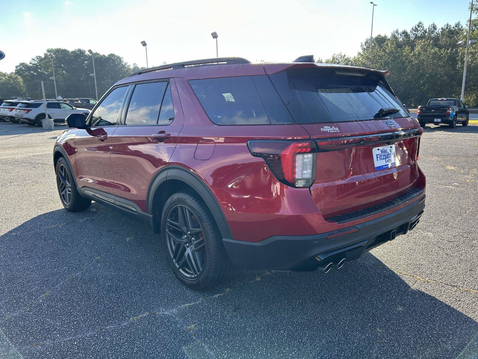 Used 2025 Ford Explorer ST AWD/4WD image 4