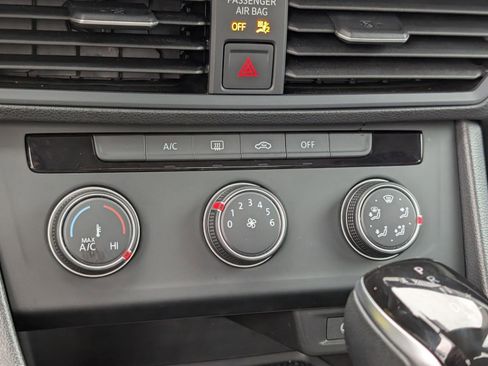 Used 2024 Volkswagen Jetta S image 19