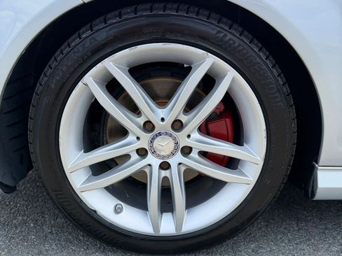 Used 2012 Mercedes-Benz C 300 4MATIC Sedan w/ Premium 1 Pkg image 7