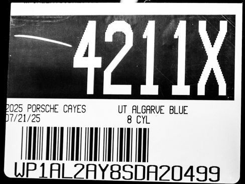 Used 2025 Porsche Cayenne S image 32