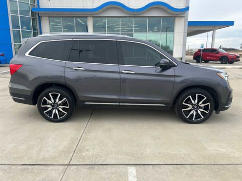 Used 2019 Honda Pilot Touring image 8