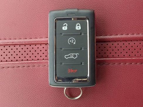 Used 2024 Jeep Wagoneer Launch Edition AWD/4WD image 38