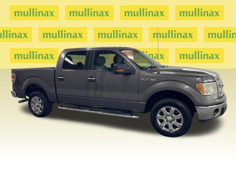 Used 2013 Ford F150 XLT w/ XLT Chrome Pkg image 2