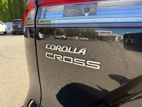 Certified 2024 Toyota Corolla Cross L AWD/4WD image 7
