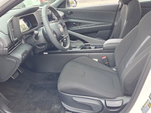 New 2026 Hyundai Elantra SEL Sport Premium w/ Cargo Package FWD image 5