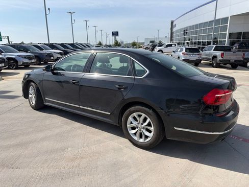 Used 2016 Volkswagen Passat 1.8T S FWD image 4