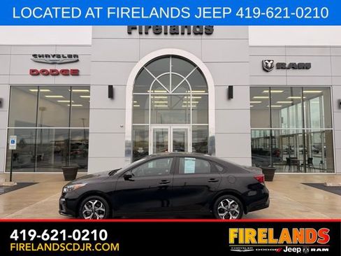 Used 2021 Kia Forte LXS FWD image 2