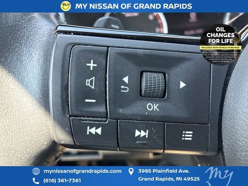 Used 2021 Nissan Rogue SV w/ Premium Package AWD/4WD image 8