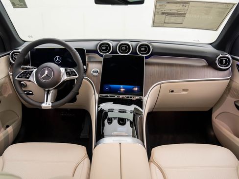 New 2026 Mercedes-Benz GLC 300 GLC 300 image 10