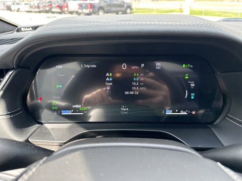 New 2024 Jeep Grand Cherokee Overland w/ Luxury Tech Group IV image 29