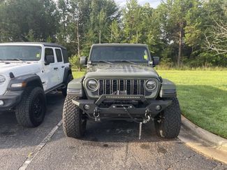 Used 2024 Jeep Gladiator Sport AWD/4WD video 2