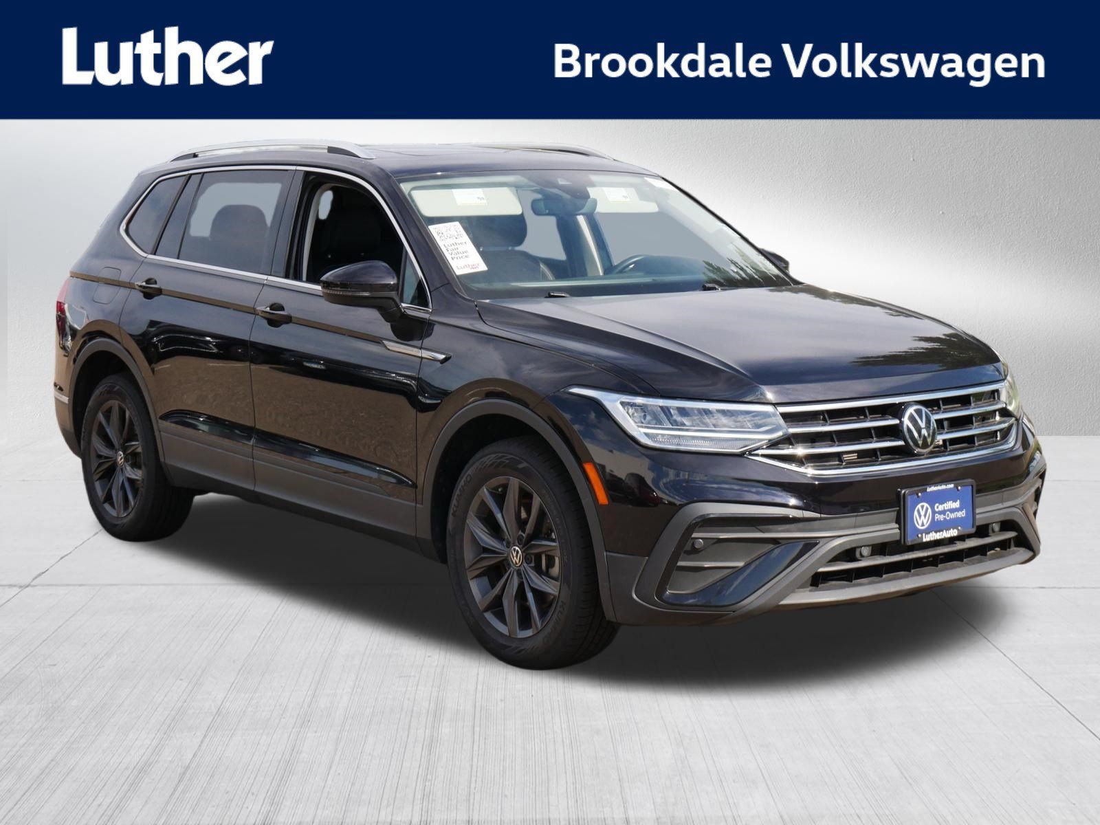 Used 2022 Volkswagen Tiguan SE w/ Panoramic Sunroof Package AWD/4WD image 1