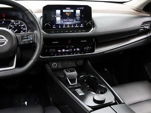 Used 2021 Nissan Rogue SL w/ Premium Package image 15