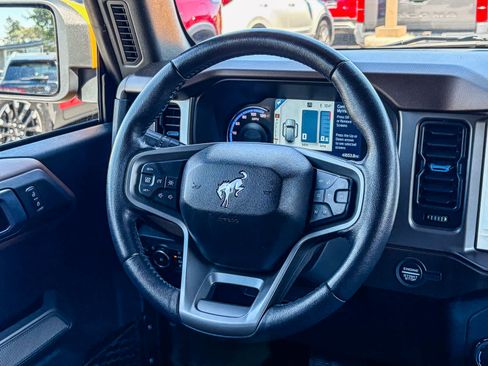 Used 2022 Ford Bronco Outer Banks AWD/4WD image 14