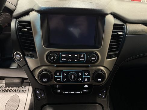 Used 2018 GMC Yukon Denali image 9