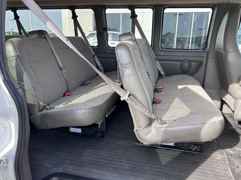 Used 2022 Chevrolet Express 3500 LS image 8