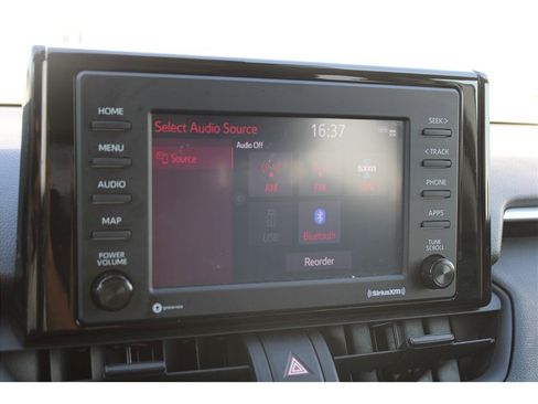 Used 2020 Toyota RAV4 LE w/ All Weather Liner Package image 22