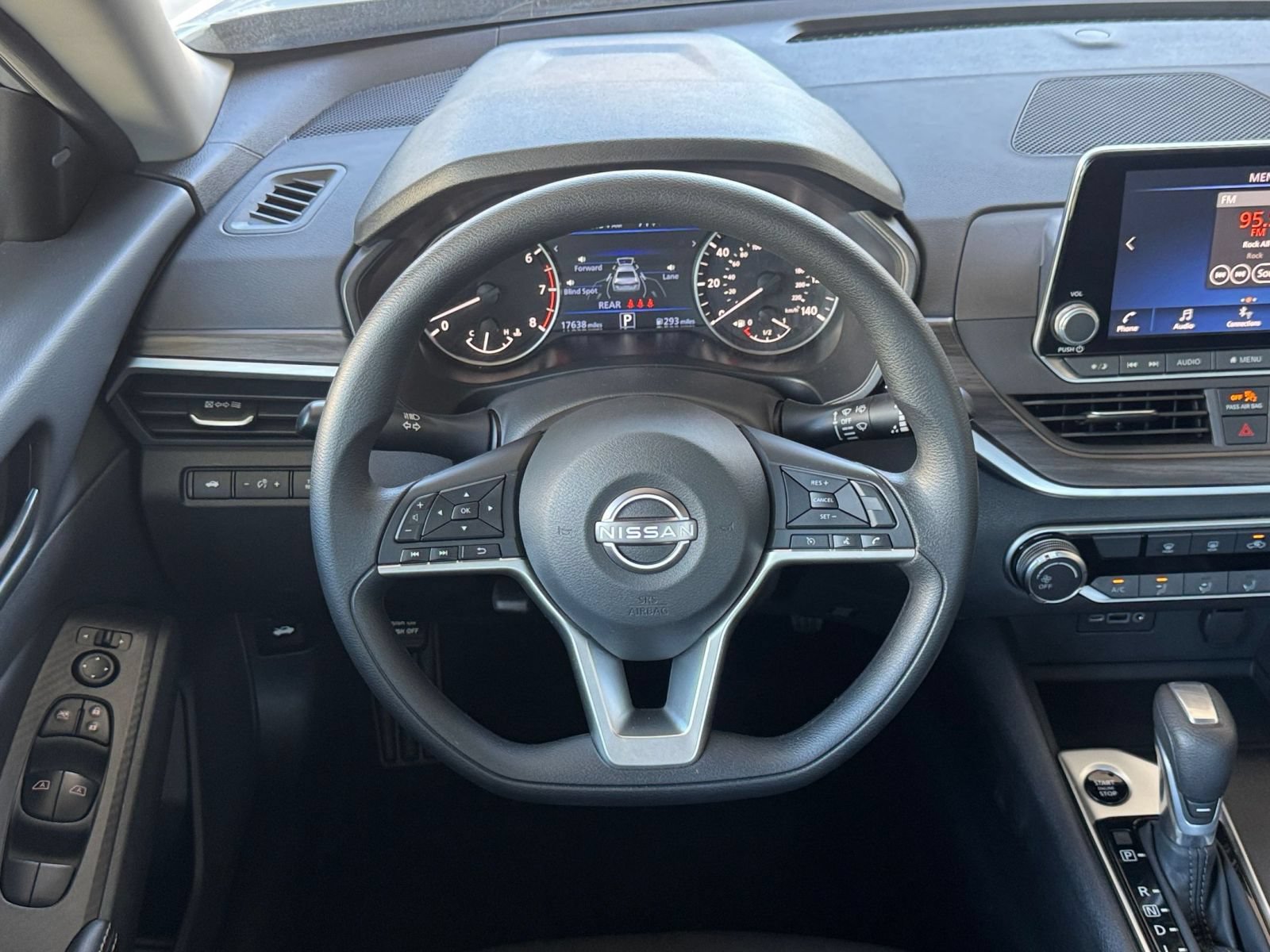 Used 2026 Nissan Altima 2.5 SV FWD image 27