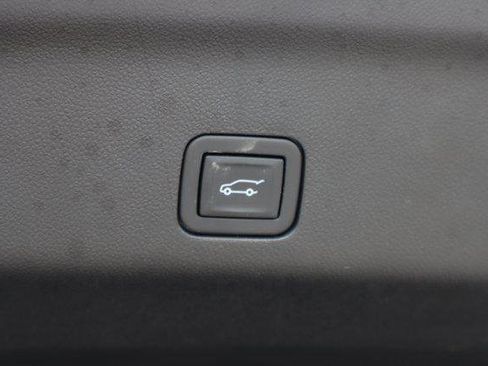 Used 2024 Cadillac Escalade Sport Platinum image 29