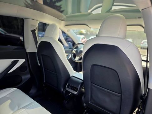 Used 2020 Tesla Model Y Long Range AWD/4WD image 41