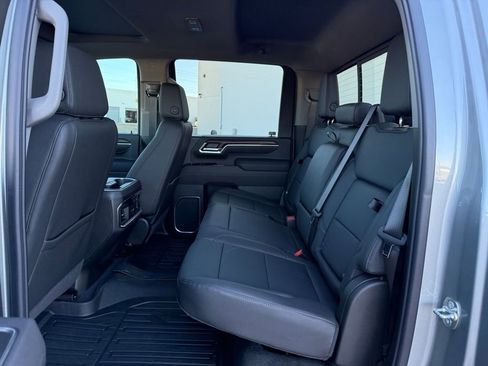 New 2026 GMC Sierra 2500 SLT image 19