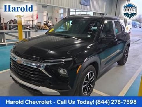 Used 2024 Chevrolet TrailBlazer LT w/ Convenience Package image 1